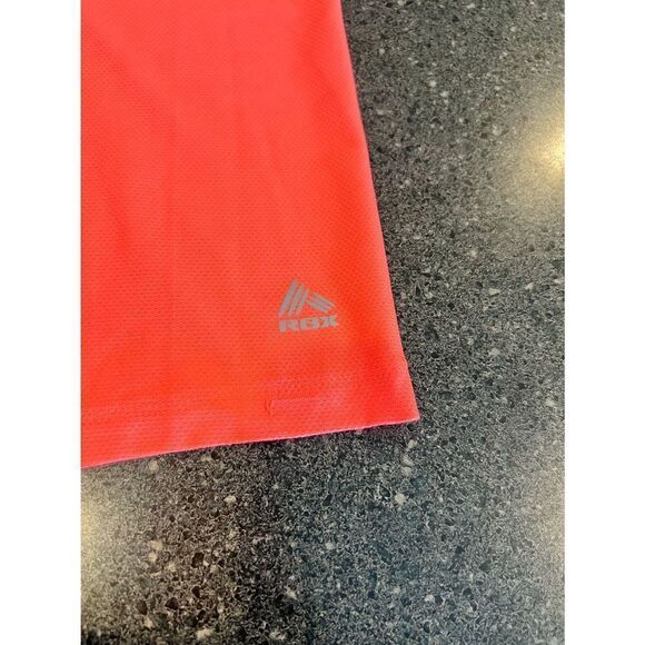 Reebok tank top size small - Picture 2 of 3